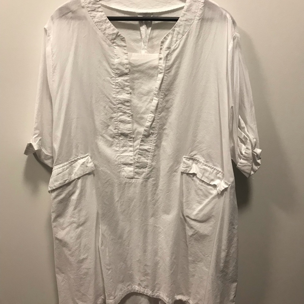 2x oversized White Tunic